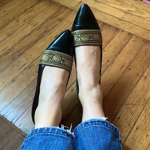 Amazing Vintage Nina kitten heel pointed toe flats made in Spain